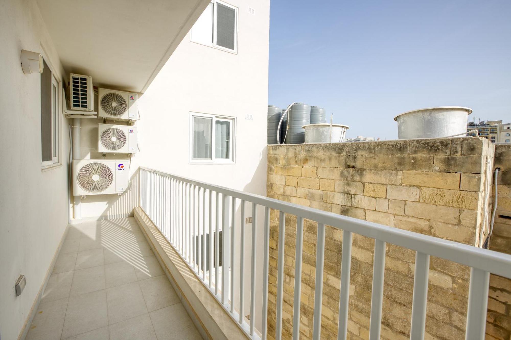 Apartment Stylish 3br Luxury In Sliema-14