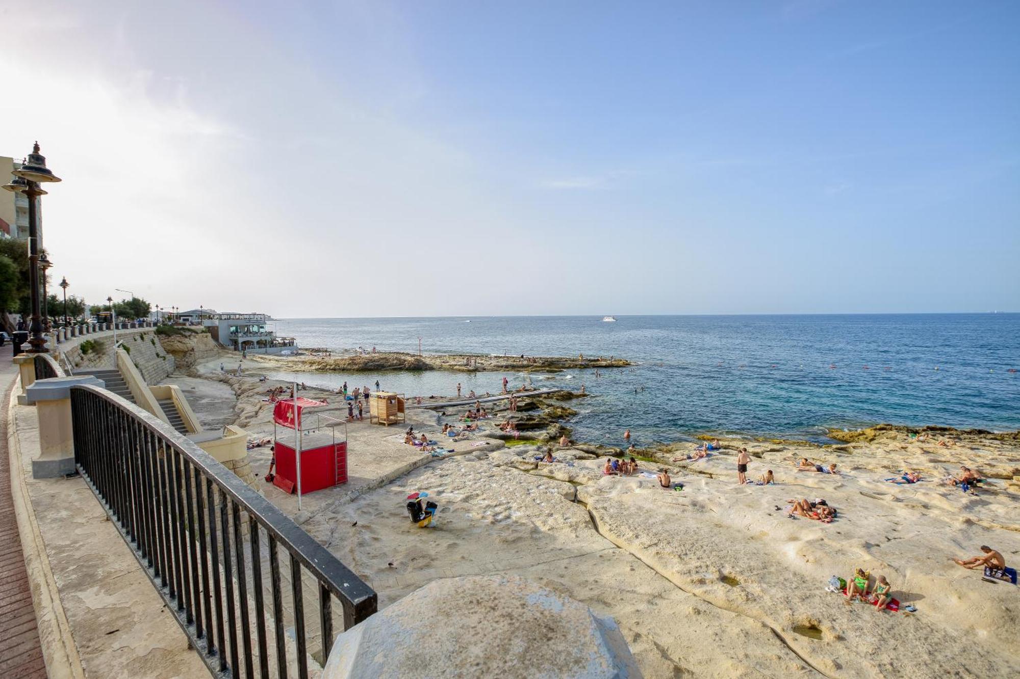 Stylish 3br Luxury In Sliema-14 *