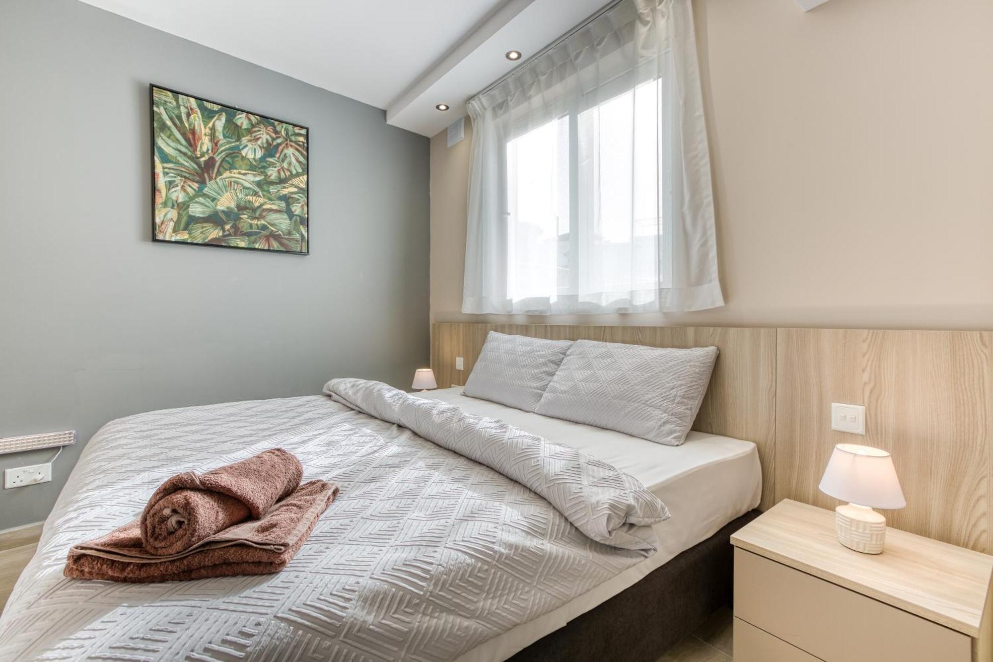 Stylish 3br Luxury In Sliema-14 Apartment