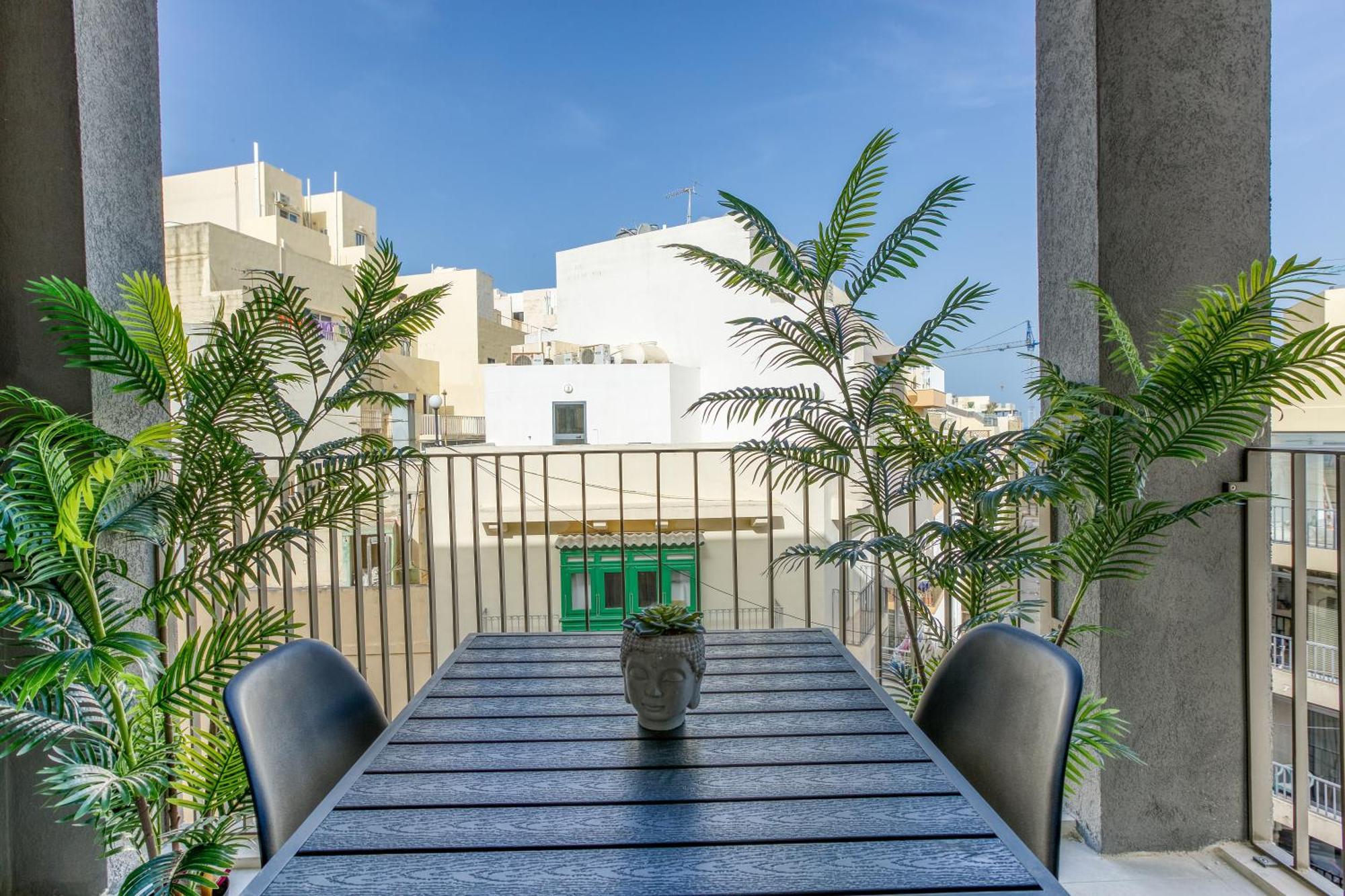 Apartment Stylish 3br Luxury In Sliema-14 *