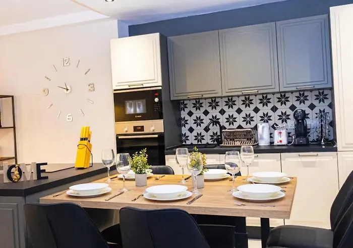 Stylish 3Br Luxury Apartment In Sliema-14