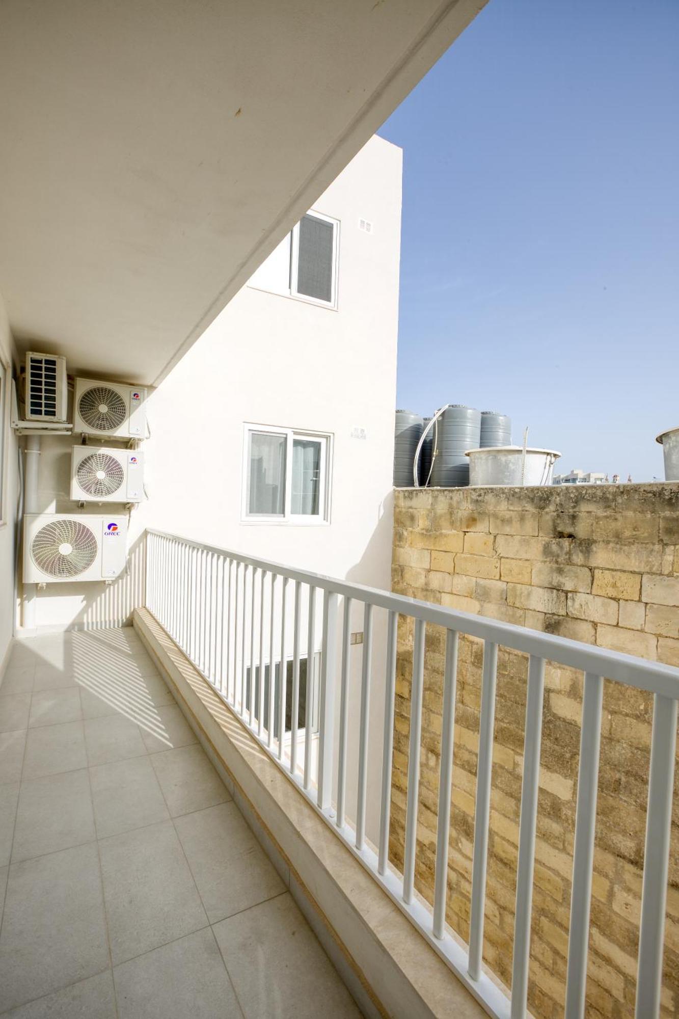 Apartment Stylish 3br Luxury In Sliema-14 *