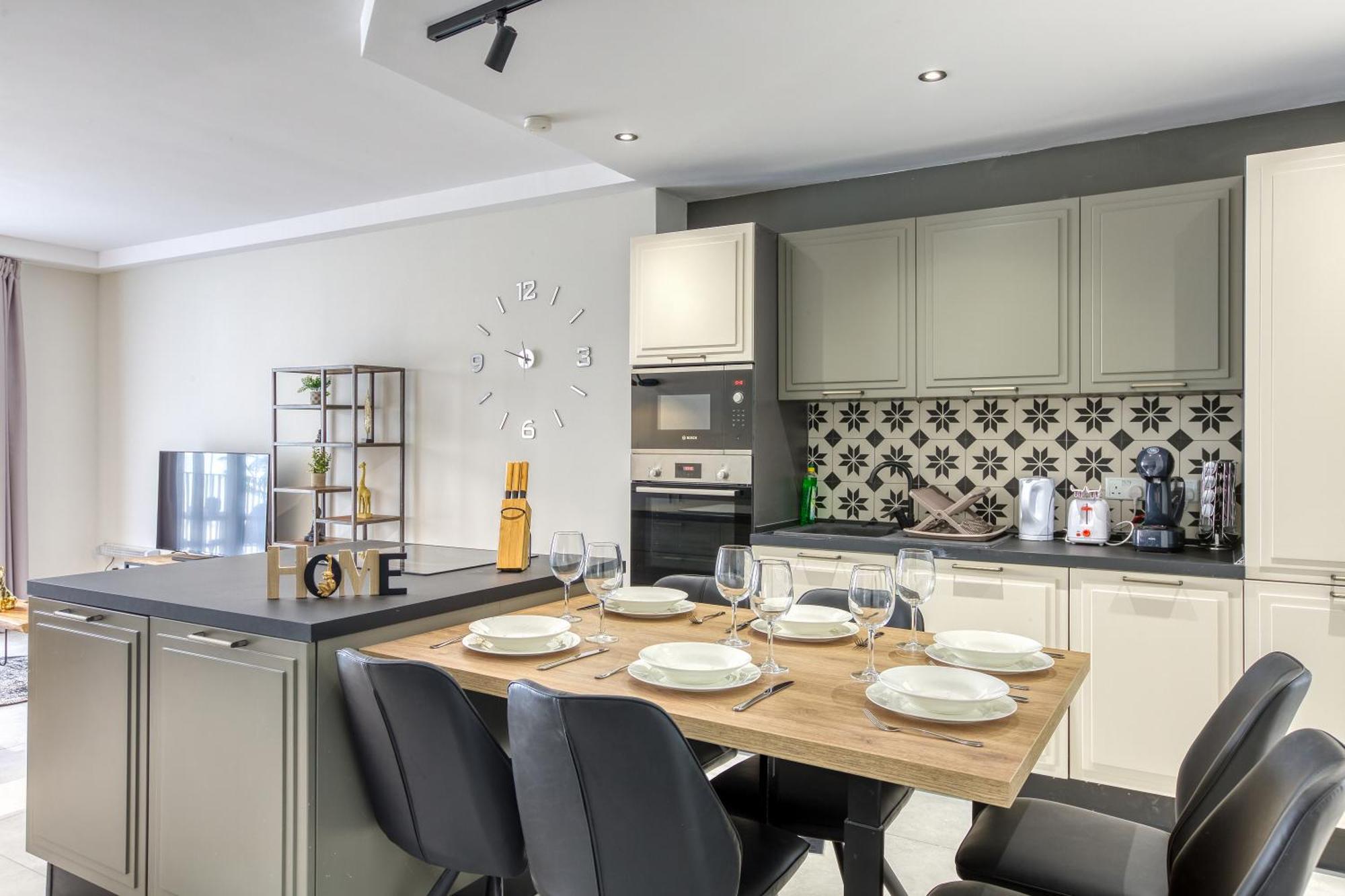 Stylish 3br Luxury In Sliema-14 Apartment