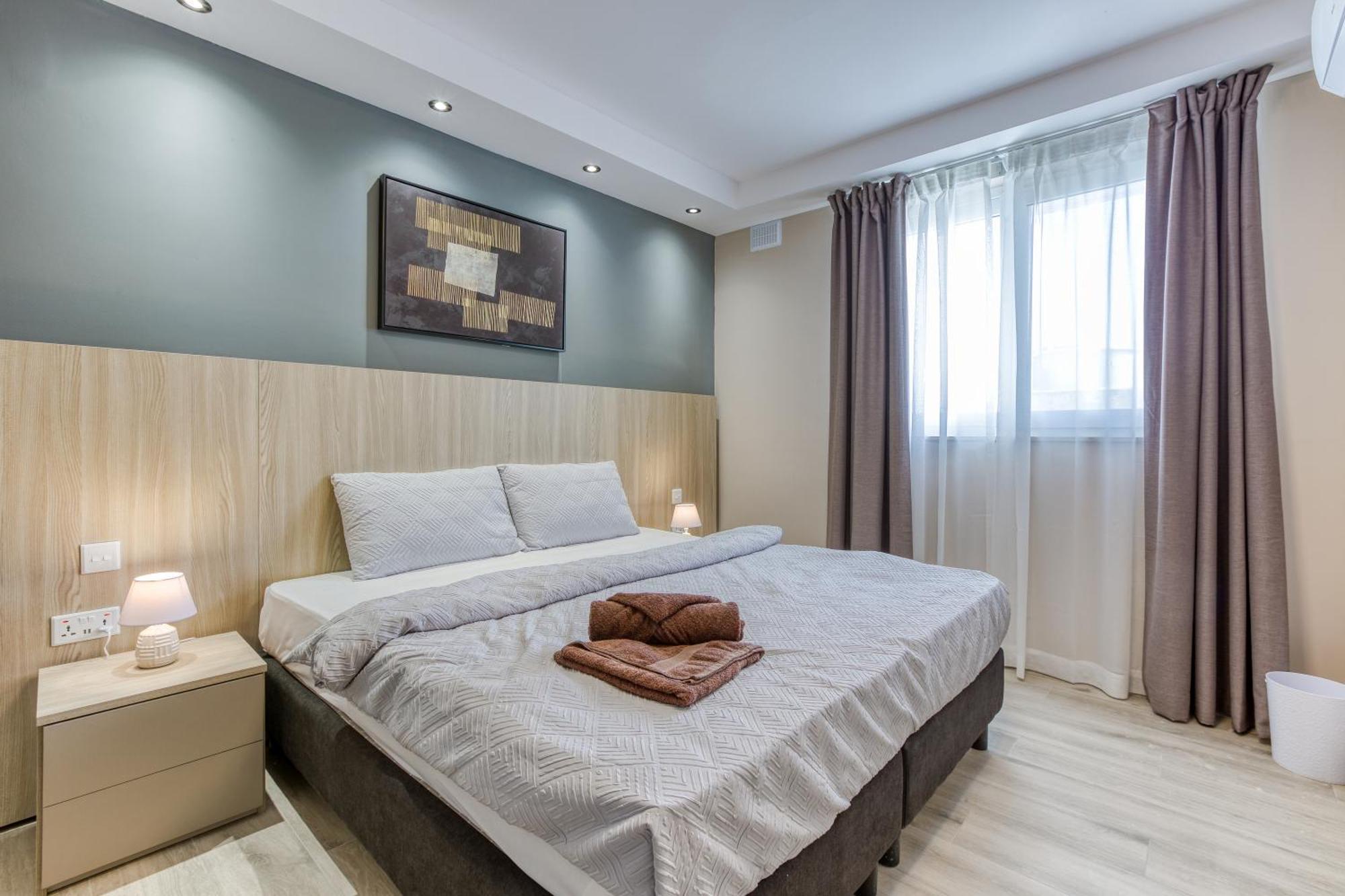 Apartment Stylish 3br Luxury In Sliema-14 *